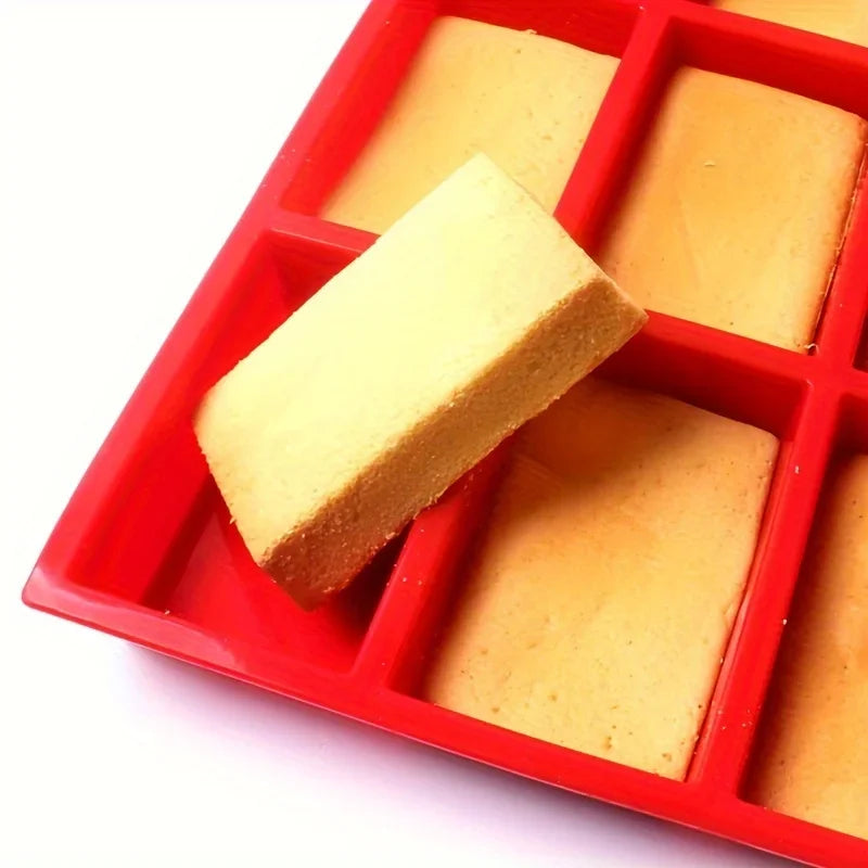 Mini-cake démoulé du moule en silicone